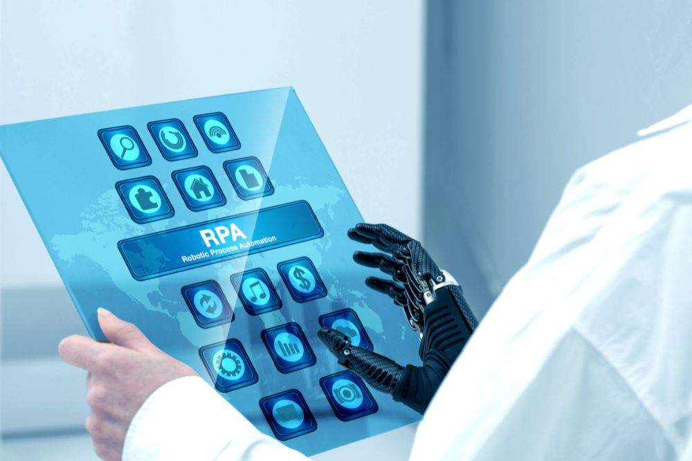 dentist showing how AI impacts on dental industry
