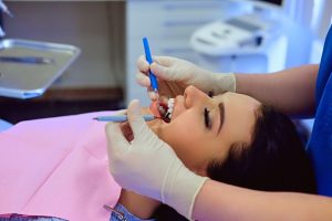 why do colds make your upper teeth hurt